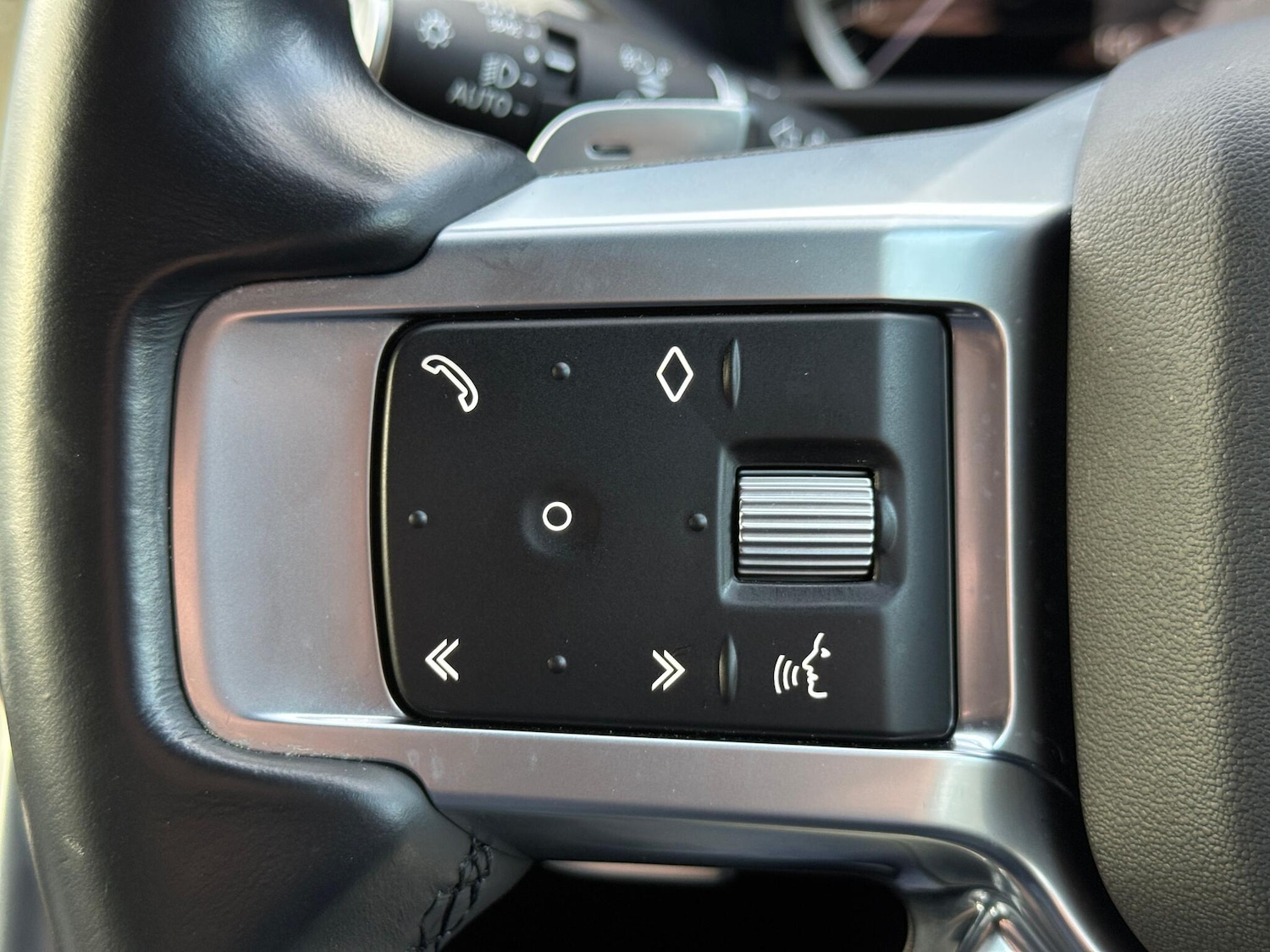 Used Land Rover Discovery 2022 for sale - 77029048: Photo 26