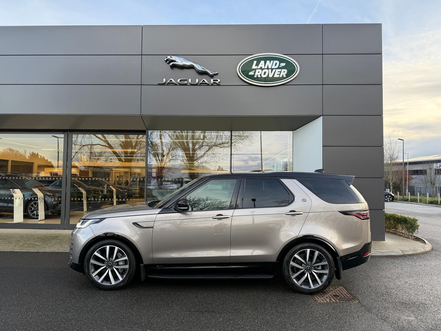 Used Land Rover Discovery 2022 for sale - 77029048: Photo 27