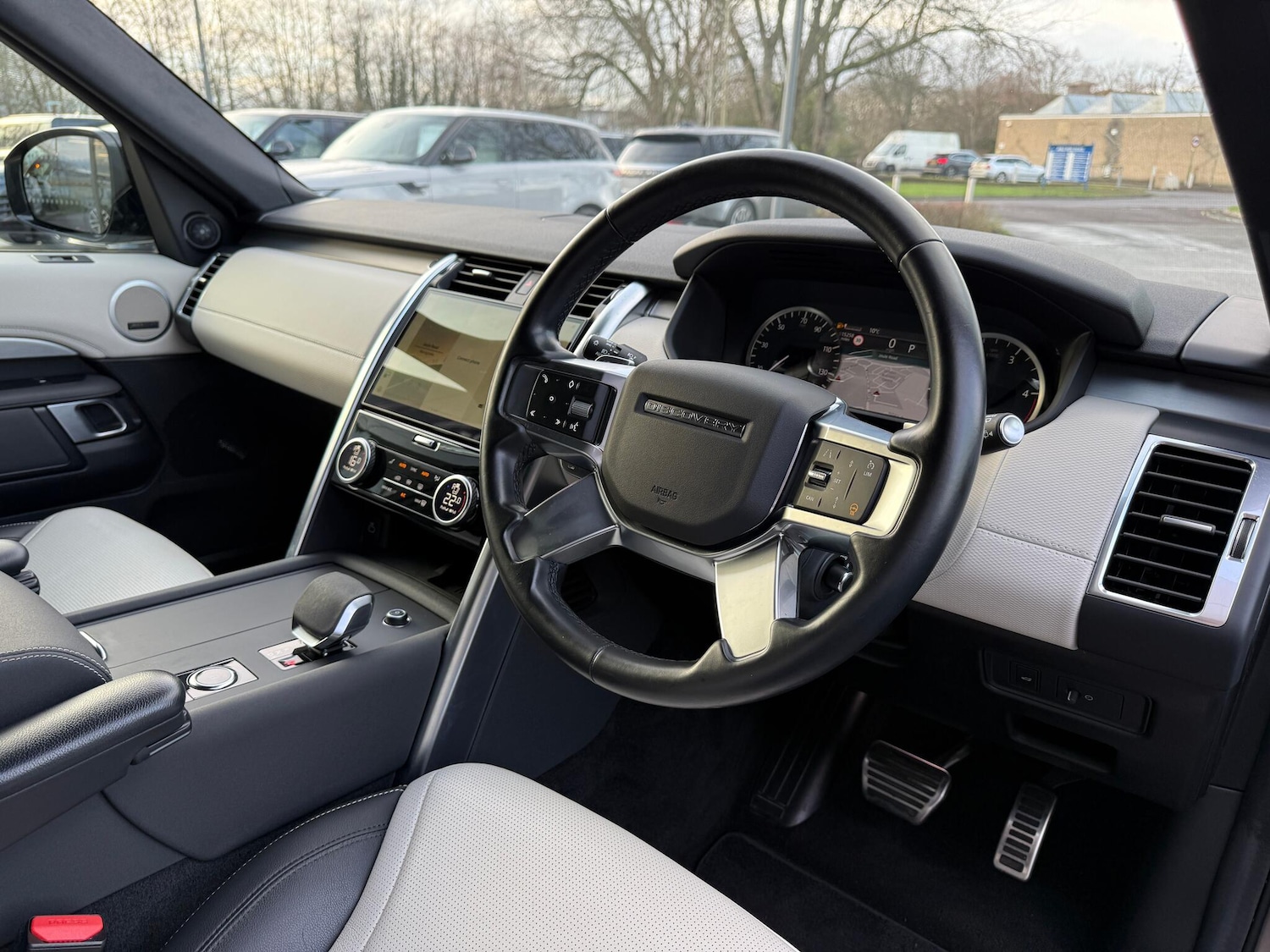 Used Land Rover Discovery 2022 for sale - 77029048: Photo 32