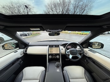 Used Land Rover Discovery 2022 for sale - 77029048: Photo