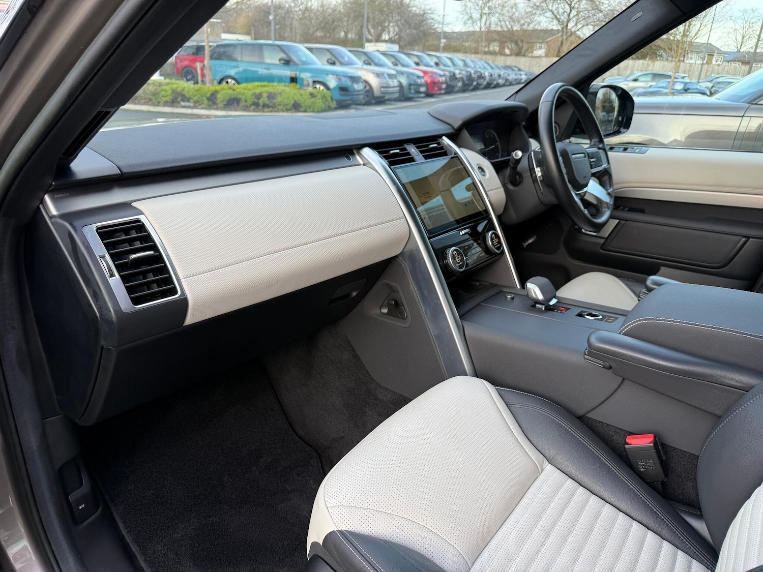 Used Land Rover Discovery 2022 for sale - 77029048: Photo 51