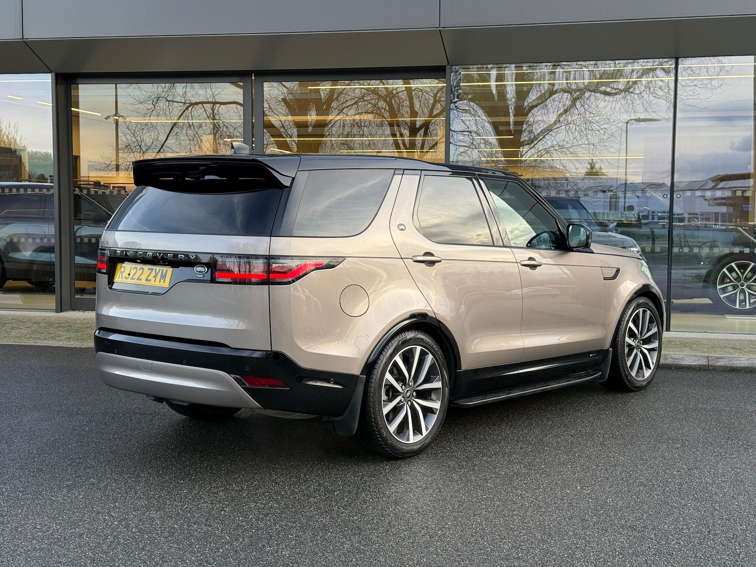 Used Land Rover Discovery 2022 for sale - 77029048: Photo 7