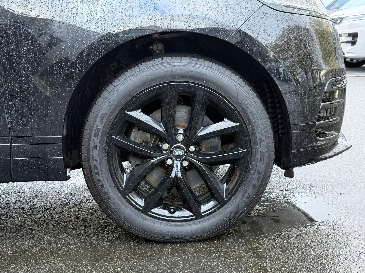 Used Land Rover Range Rover Velar 2024 for sale - 76370882: Photo 23