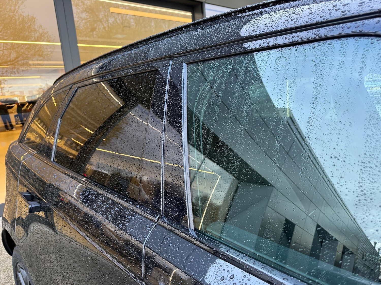 Used Land Rover Range Rover Velar 2024 for sale - 76370882: Photo 24