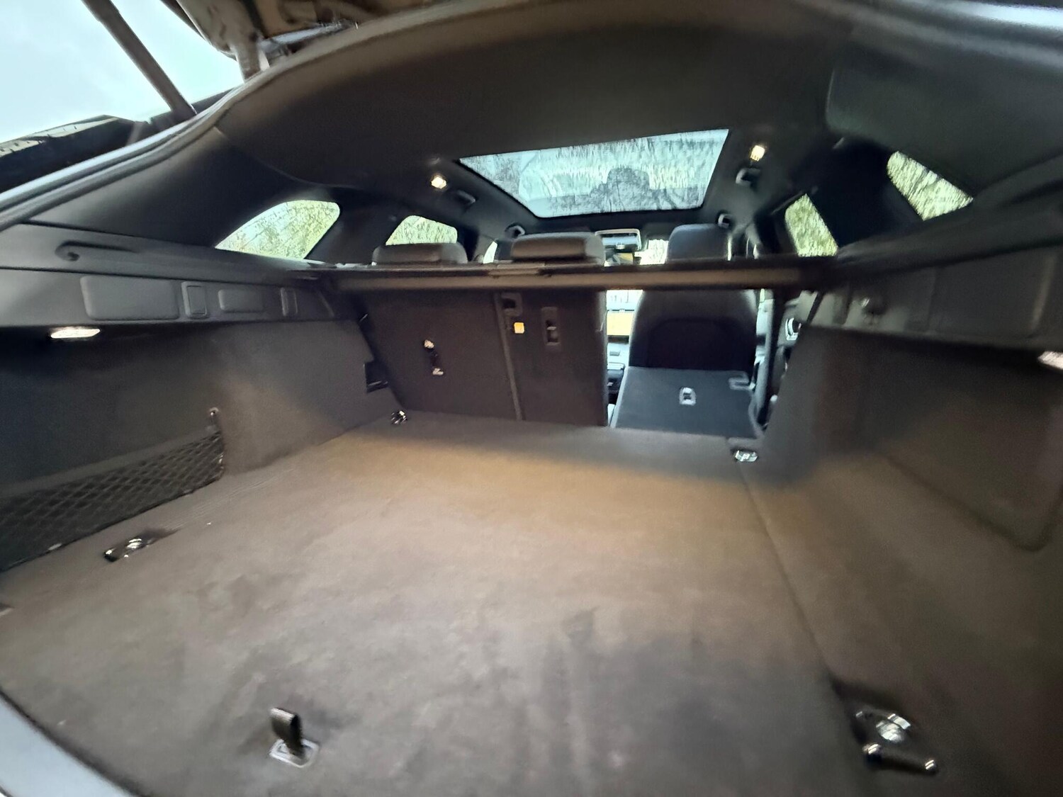 Used Land Rover Range Rover Velar 2024 for sale - 76370882: Photo 43