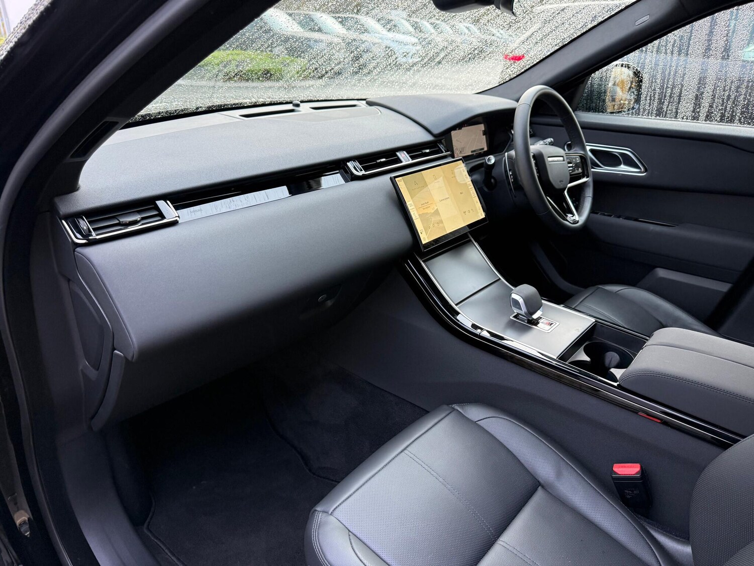 Used Land Rover Range Rover Velar 2024 for sale - 76370882: Photo 47