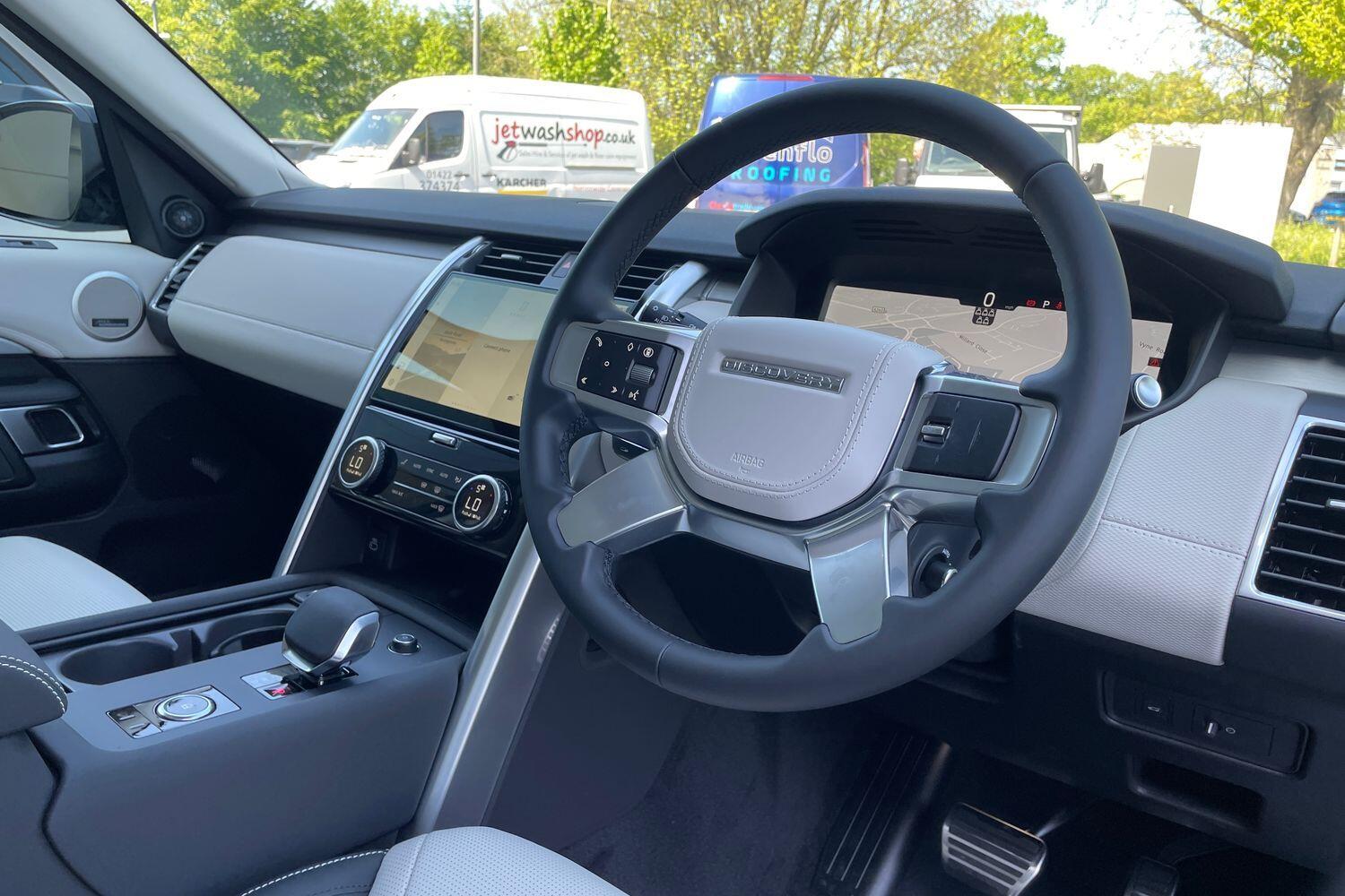 Used Land Rover Discovery for sale - 76714937: Photo 32