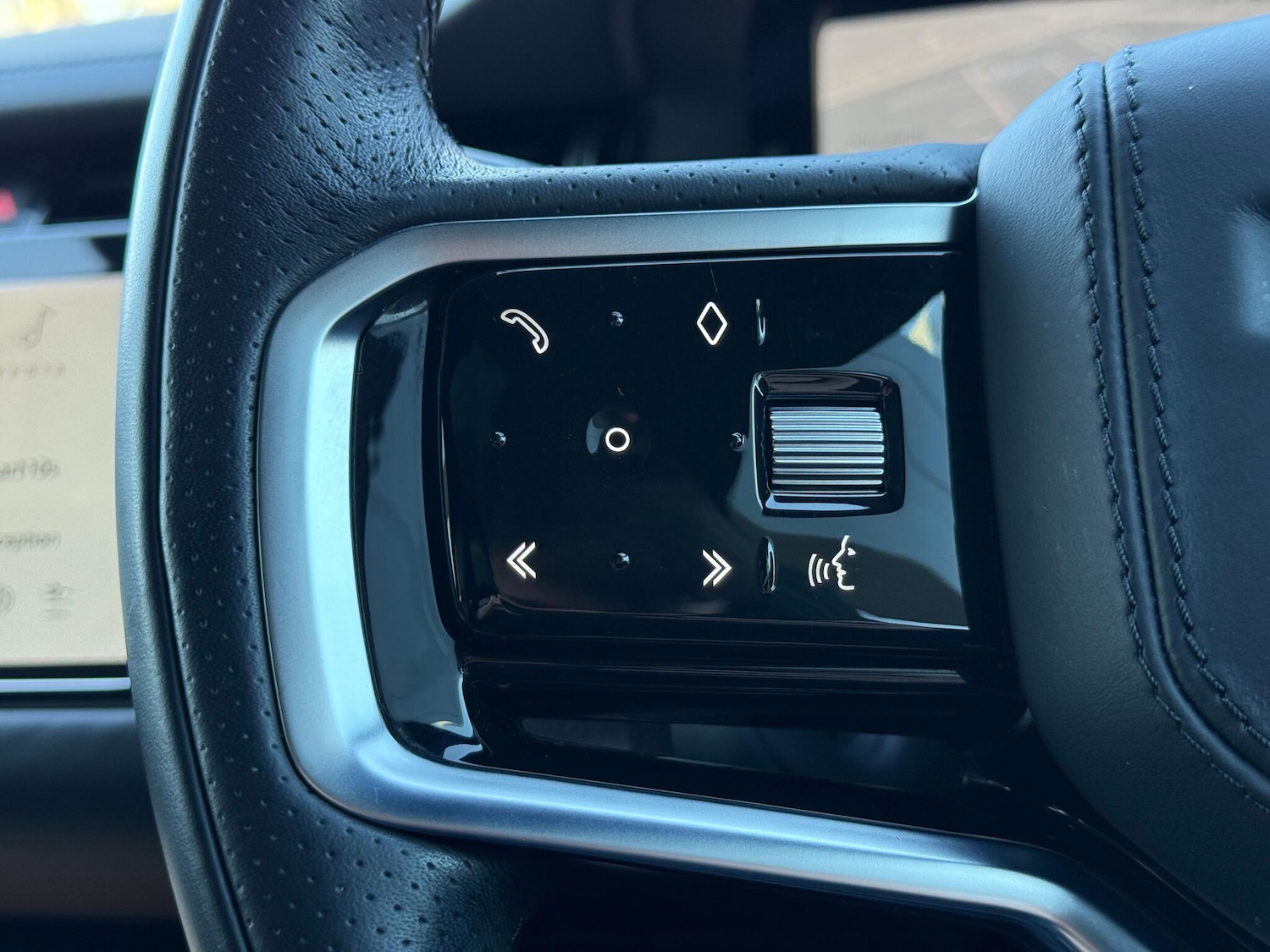 Used Land Rover Range Rover Evoque 2023 for sale - 77016414: Photo 23