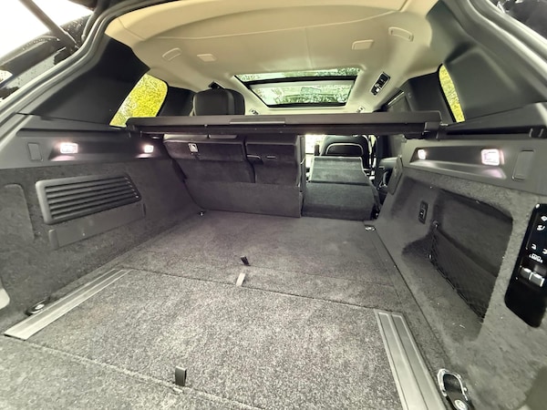 Used Land Rover Range Rover 2023 for sale - 76260518: Photo 47