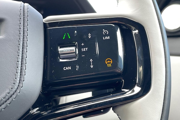 Used Land Rover Range Rover Evoque 2025 for sale - 76167537: Photo 29