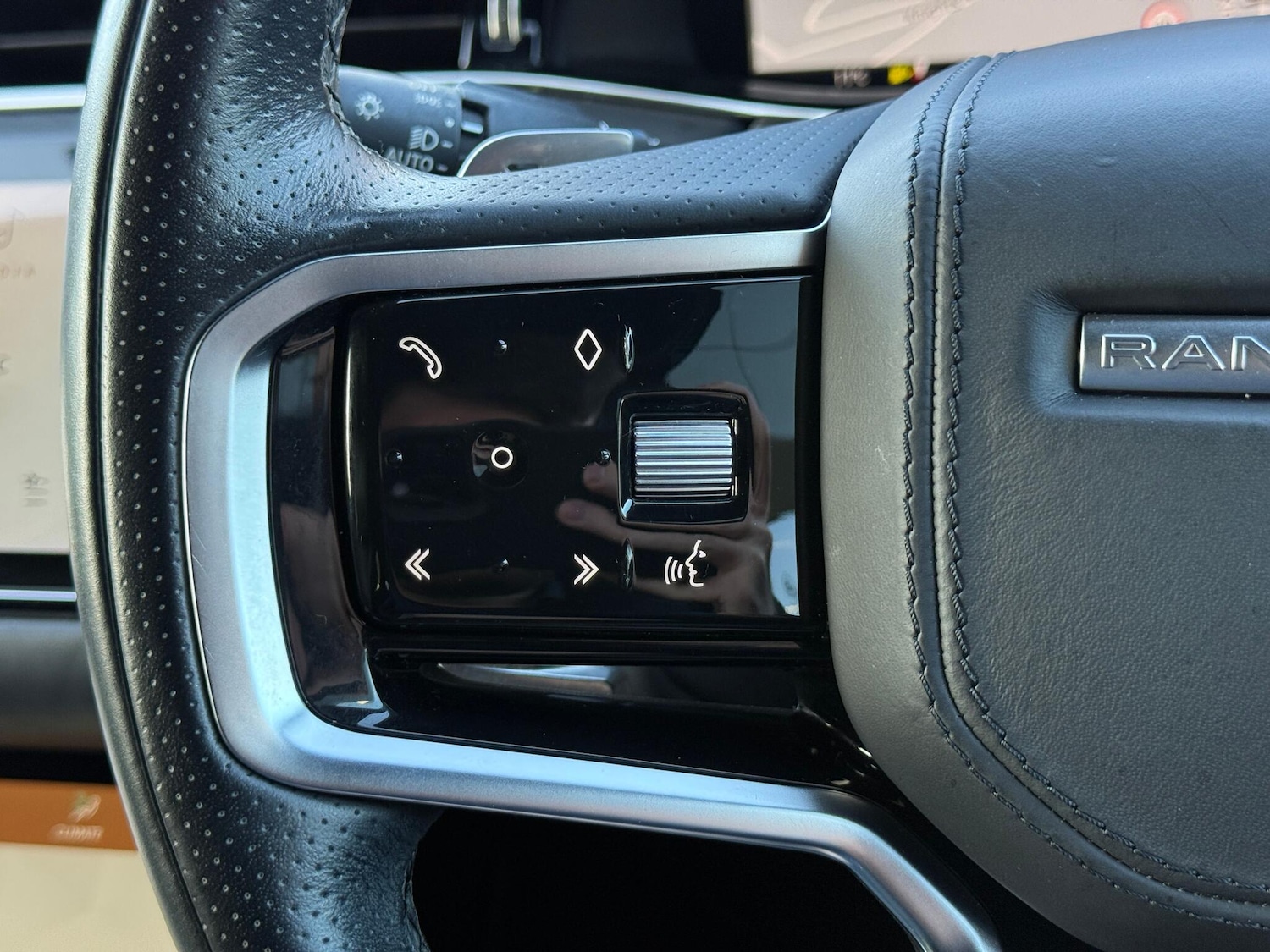 Used Land Rover Range Rover Evoque 2022 for sale - 77016413: Photo 24