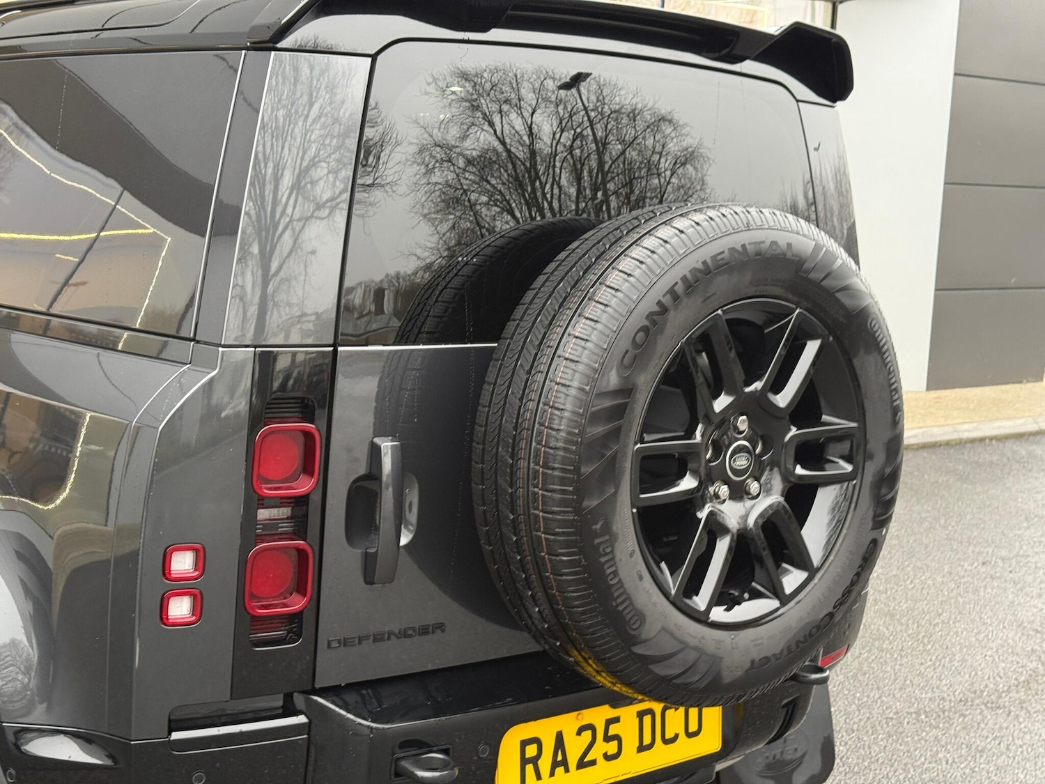 Used Land Rover Defender 2025 for sale - 77143961: Photo 33