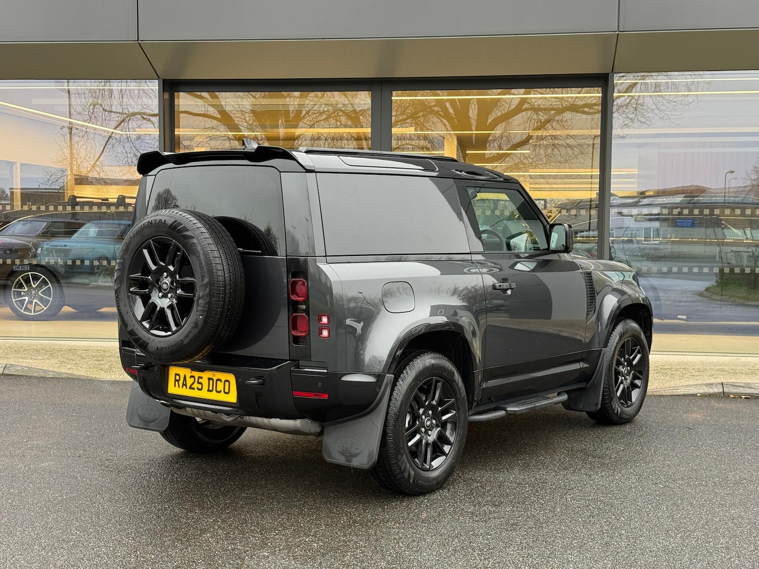 Used Land Rover Defender 2025 for sale - 77143961: Photo 8