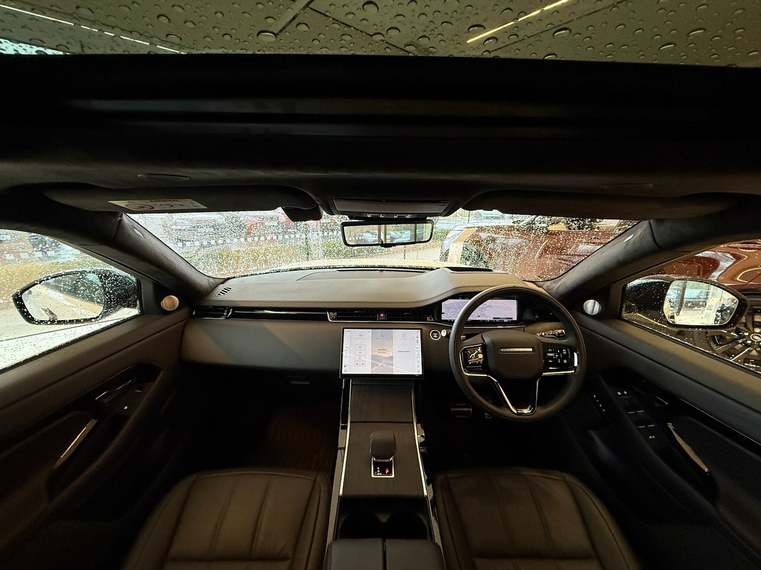 Used Land Rover Range Rover Evoque 2025 for sale - 77279705: Photo 3