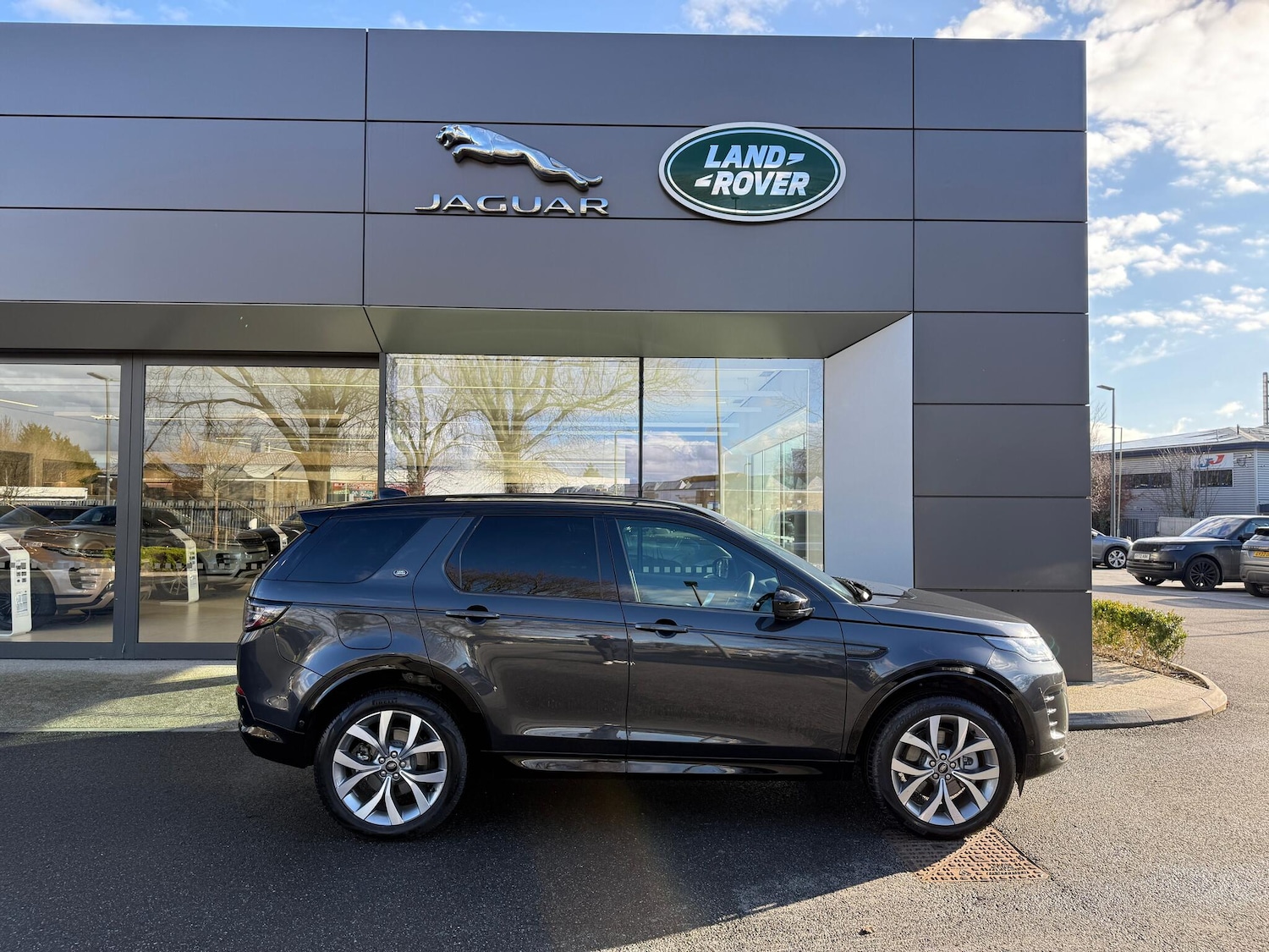 Used Land Rover Discovery Sport 2025 for sale - 77455060: Photo 2