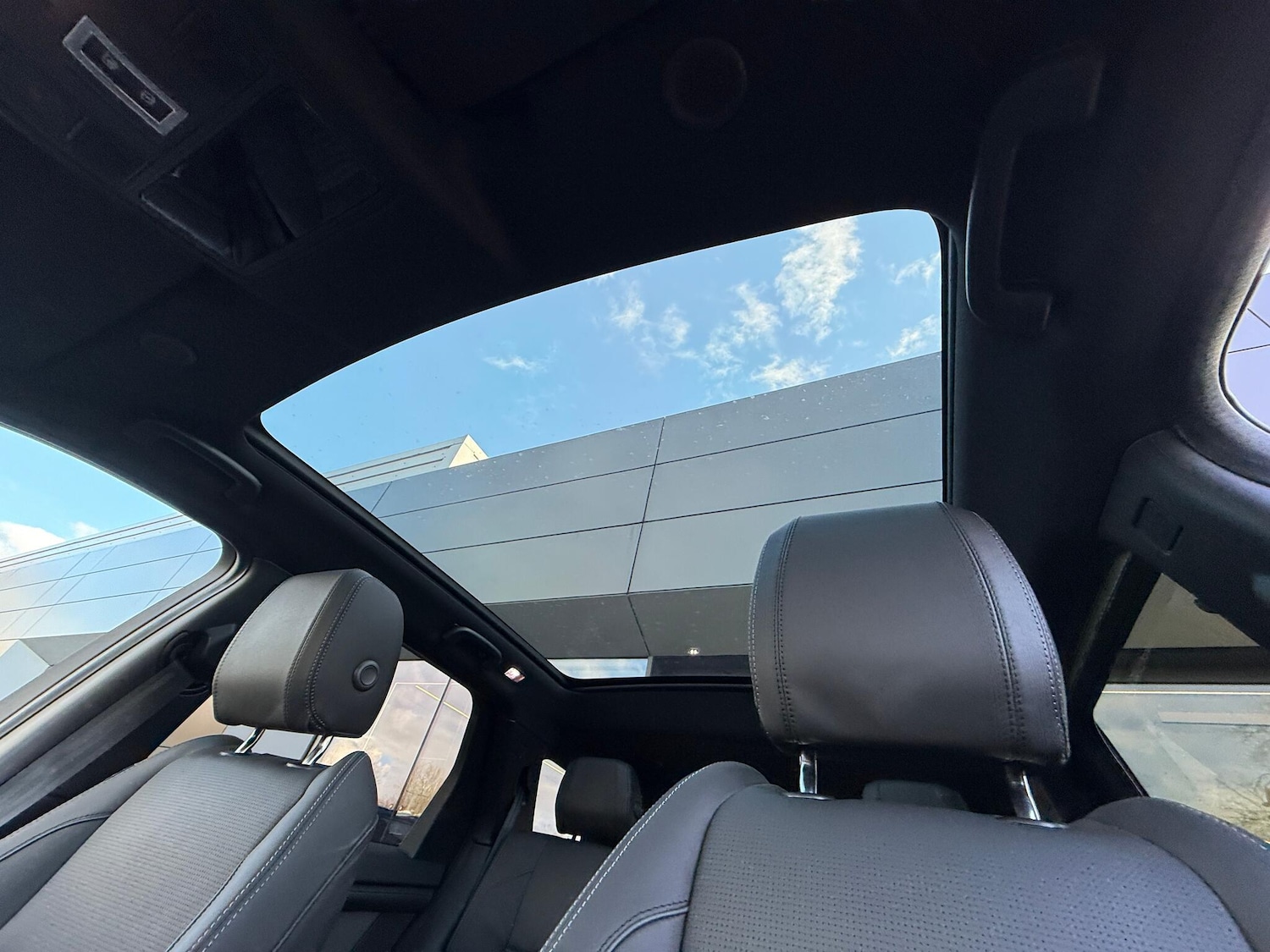 Used Land Rover Discovery Sport 2025 for sale - 77455060: Photo 5