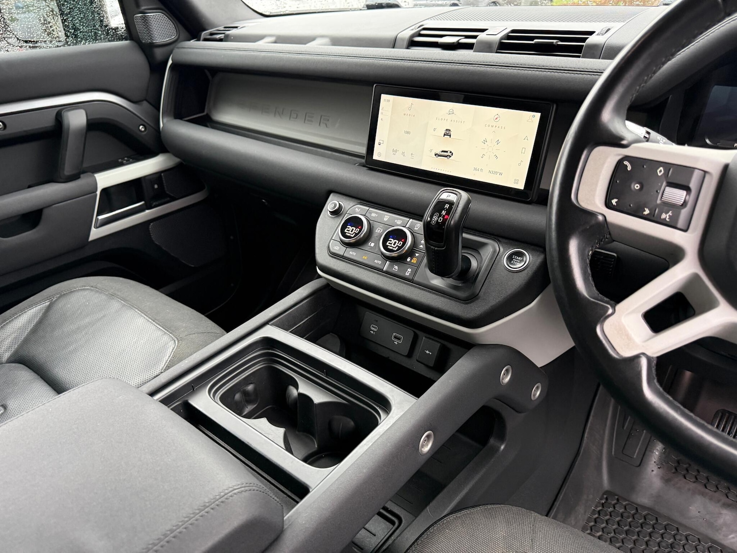 Used Land Rover Defender 110 2020 for sale - 76964590: Photo 19