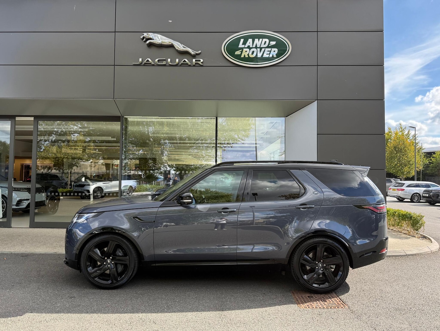 Used Land Rover Discovery 2024 for sale - 76109840: Photo 28