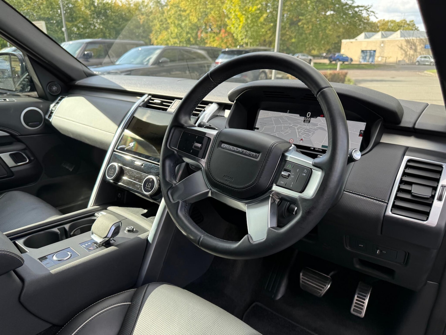 Used Land Rover Discovery 2024 for sale - 76109840: Photo 33