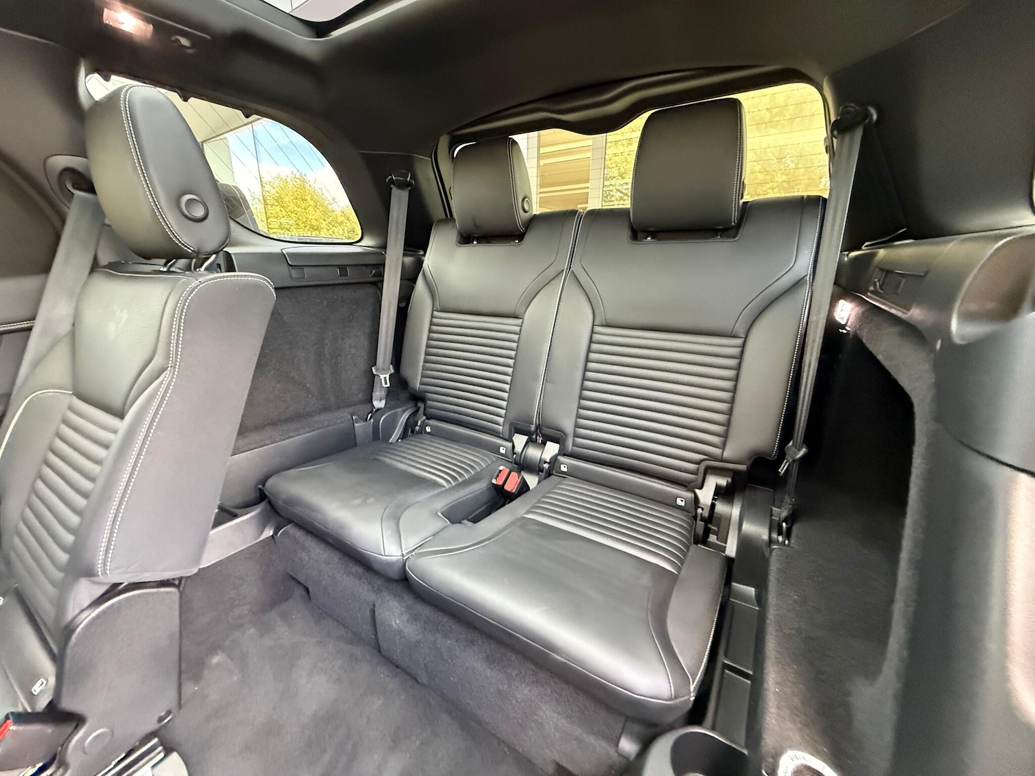 Used Land Rover Discovery 2024 for sale - 76109840: Photo 37
