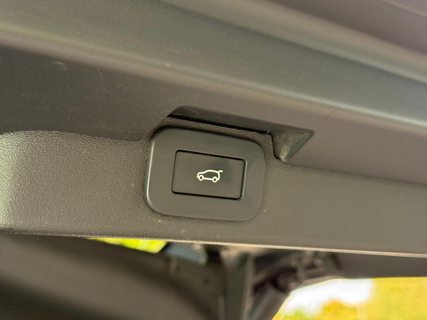 Used Land Rover Discovery 2024 for sale - 76109840: Photo 46