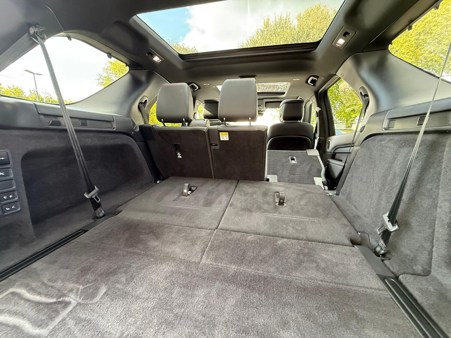 Used Land Rover Discovery 2024 for sale - 76109840: Photo 48