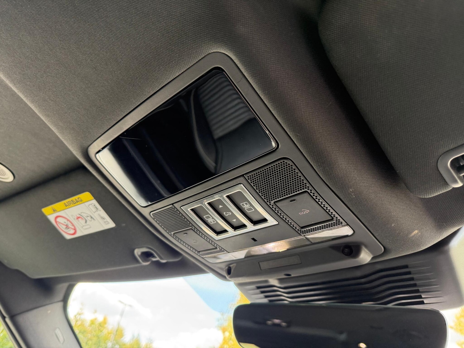 Used Land Rover Discovery 2024 for sale - 76109840: Photo 57