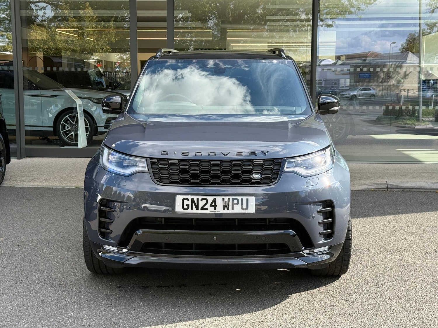 Used Land Rover Discovery 2024 for sale - 76109840: Photo 6