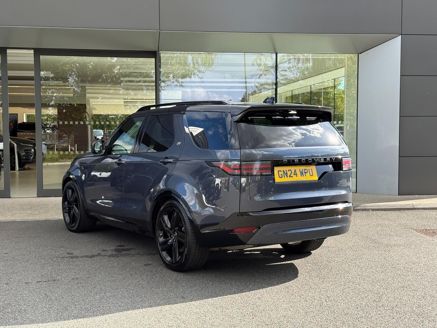 Used Land Rover Discovery 2024 for sale - 76109840: Photo 63