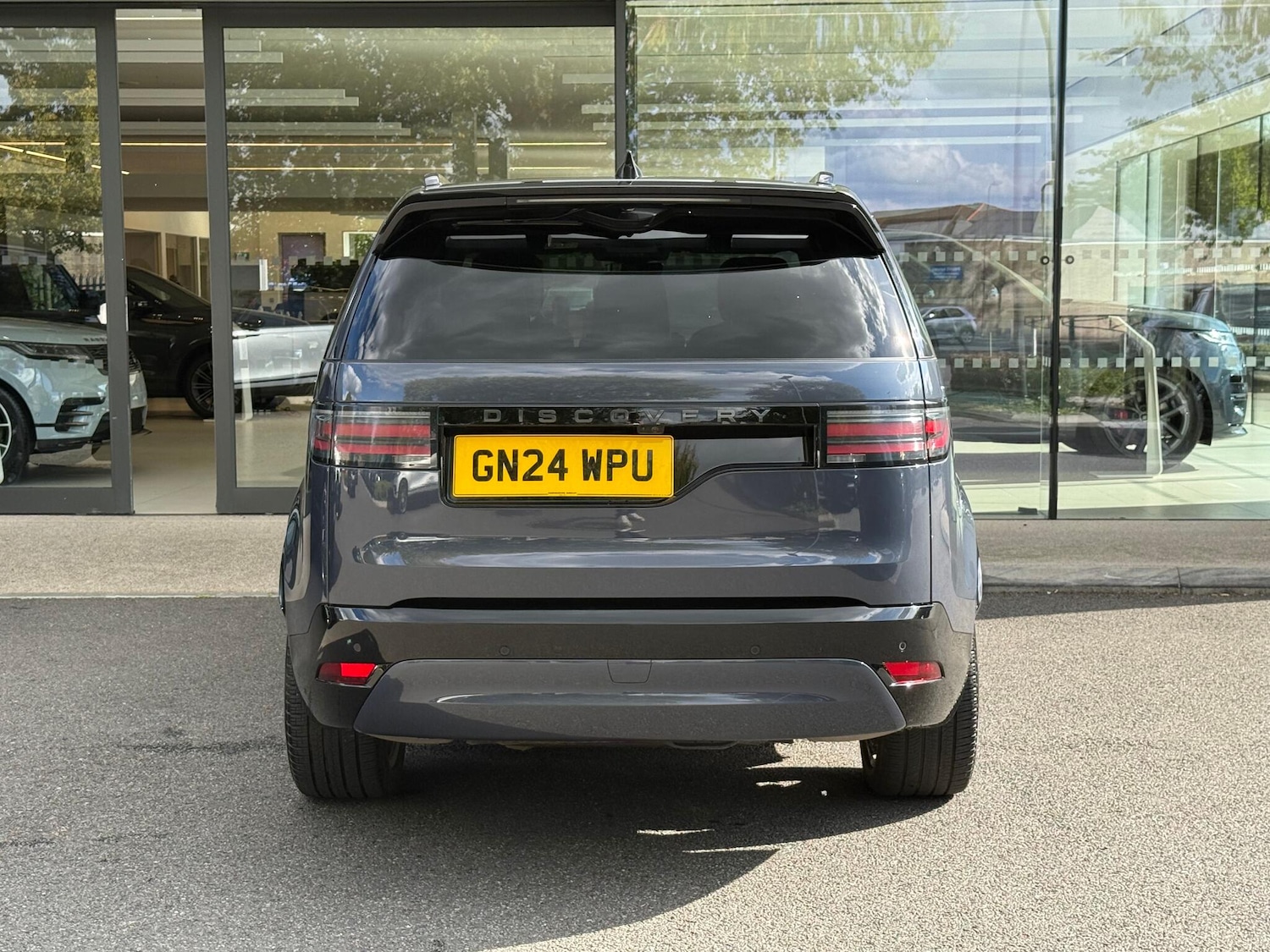Used Land Rover Discovery 2024 for sale - 76109840: Photo 8