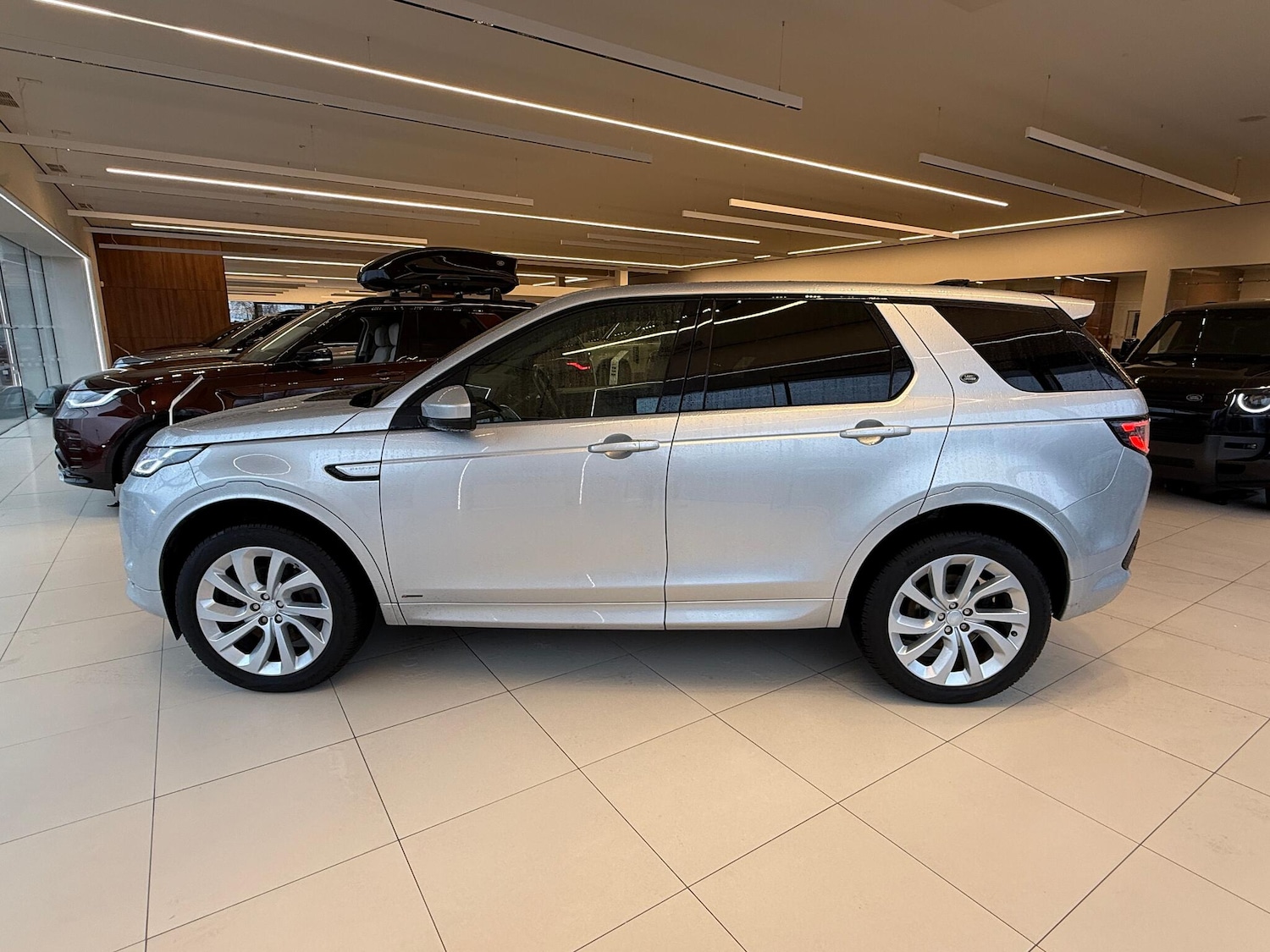 Used Land Rover Discovery Sport for sale - 77279950: Photo 2