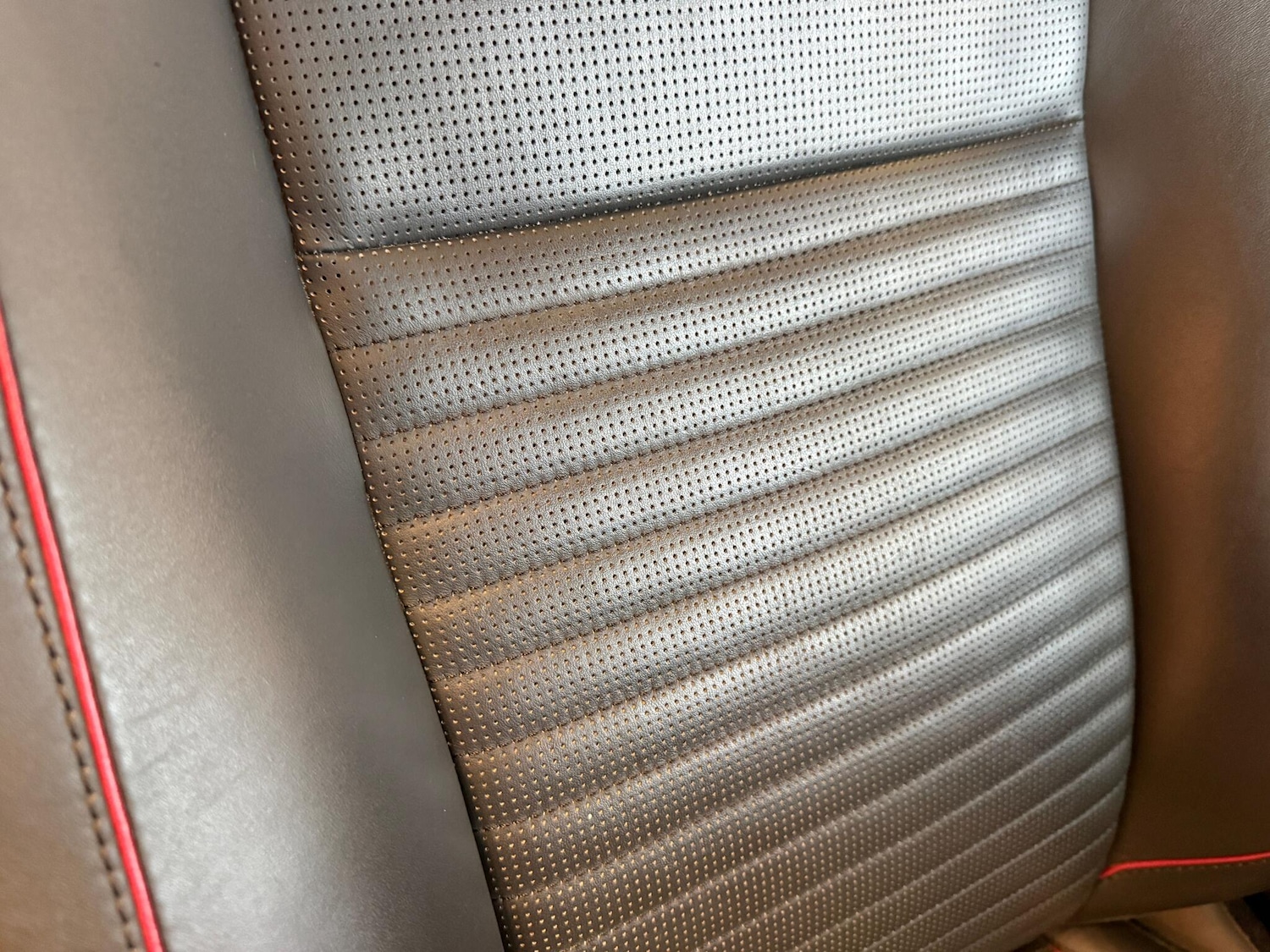 Used Land Rover Discovery Sport for sale - 77279950: Photo 32