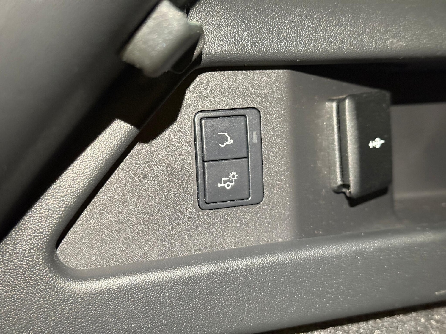 Used Land Rover Discovery Sport for sale - 77279950: Photo 41