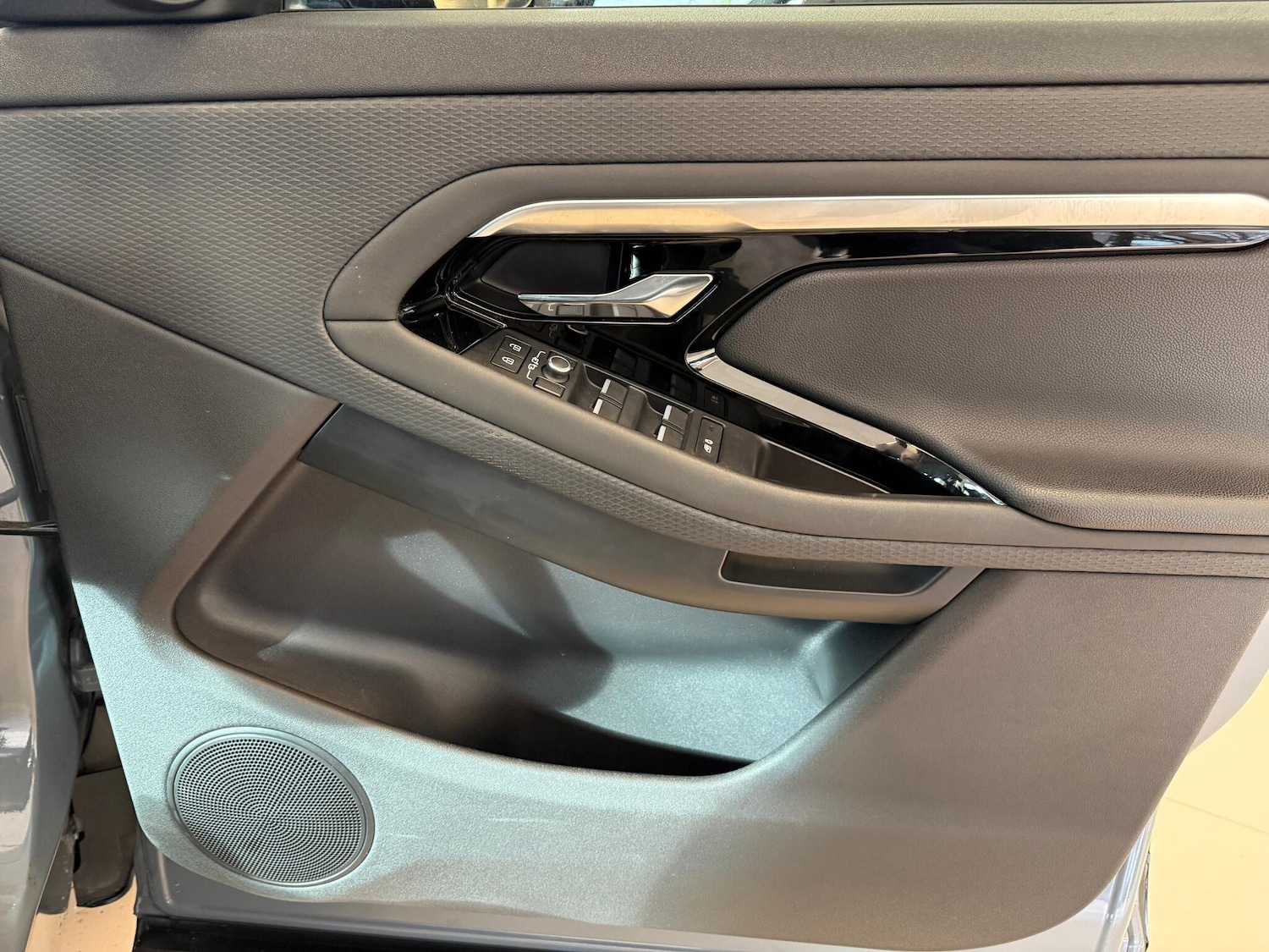 Used Land Rover Range Rover Evoque 2021 for sale - 77305066: Photo 44