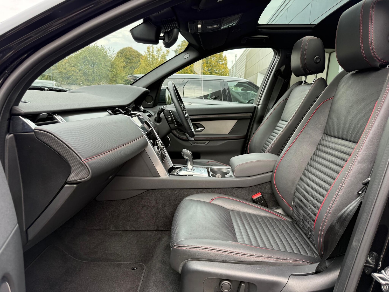 Used Land Rover Discovery Sport 2022 for sale - 76152983: Photo 10