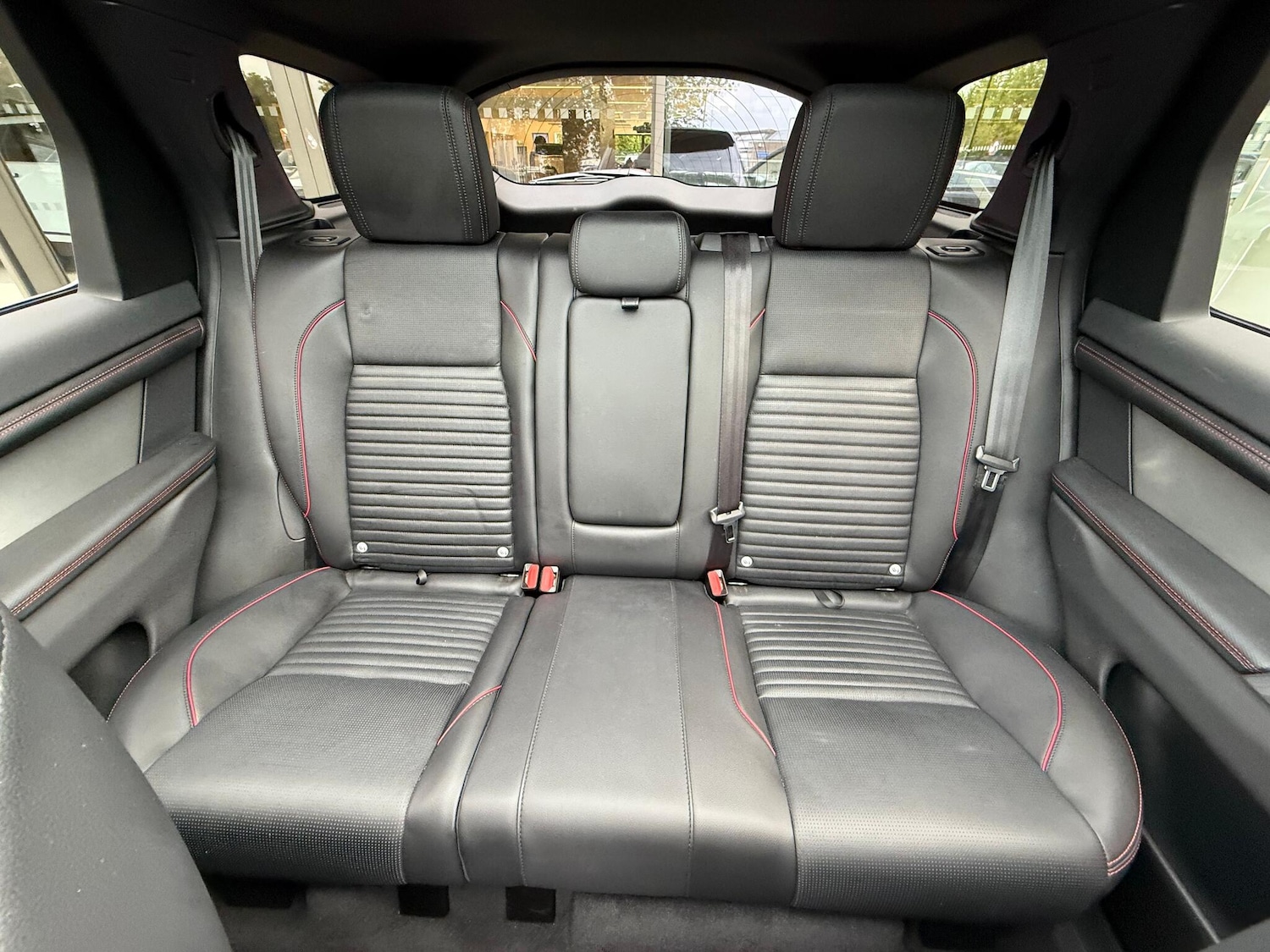 Used Land Rover Discovery Sport 2022 for sale - 76152983: Photo 11