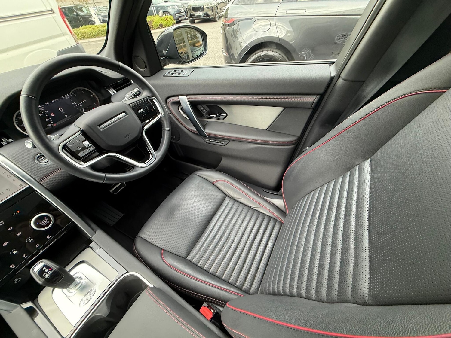Used Land Rover Discovery Sport 2022 for sale - 76152983: Photo 13
