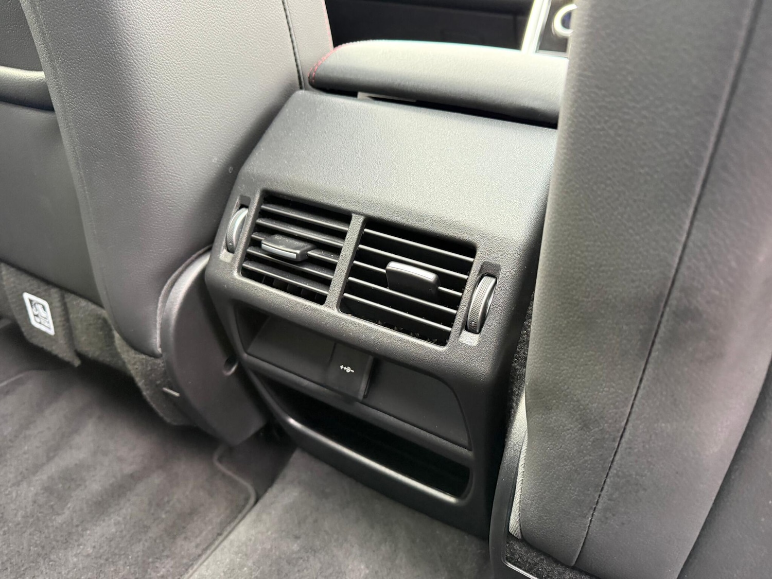 Used Land Rover Discovery Sport 2022 for sale - 76152983: Photo 34