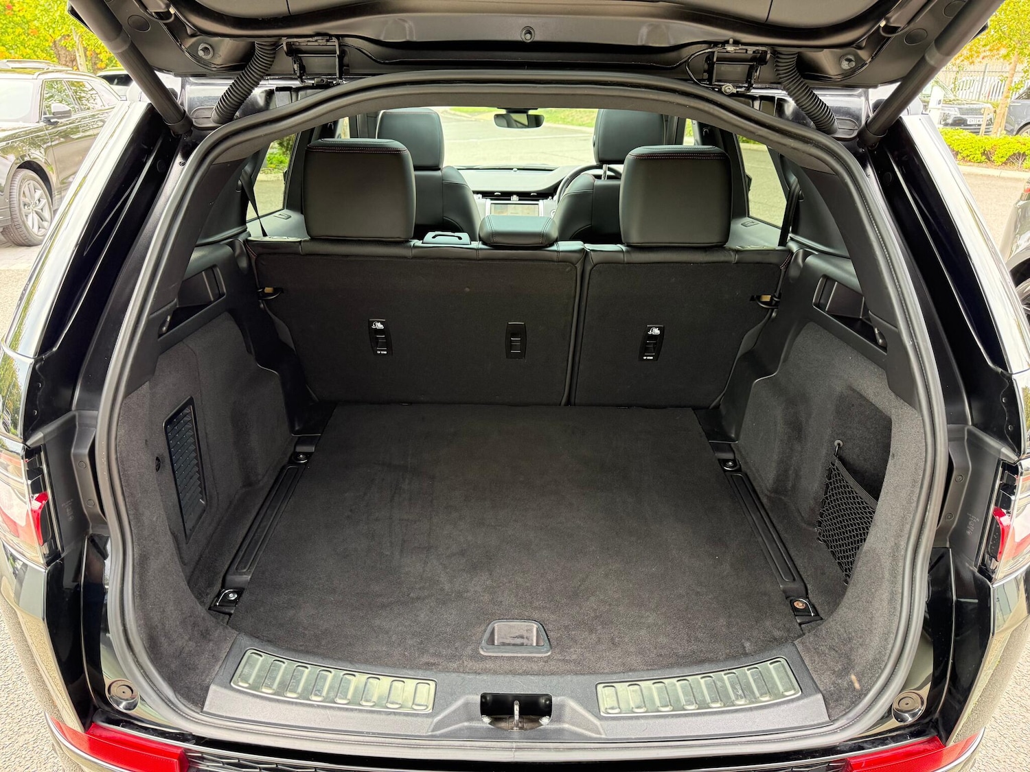 Used Land Rover Discovery Sport 2022 for sale - 76152983: Photo 39