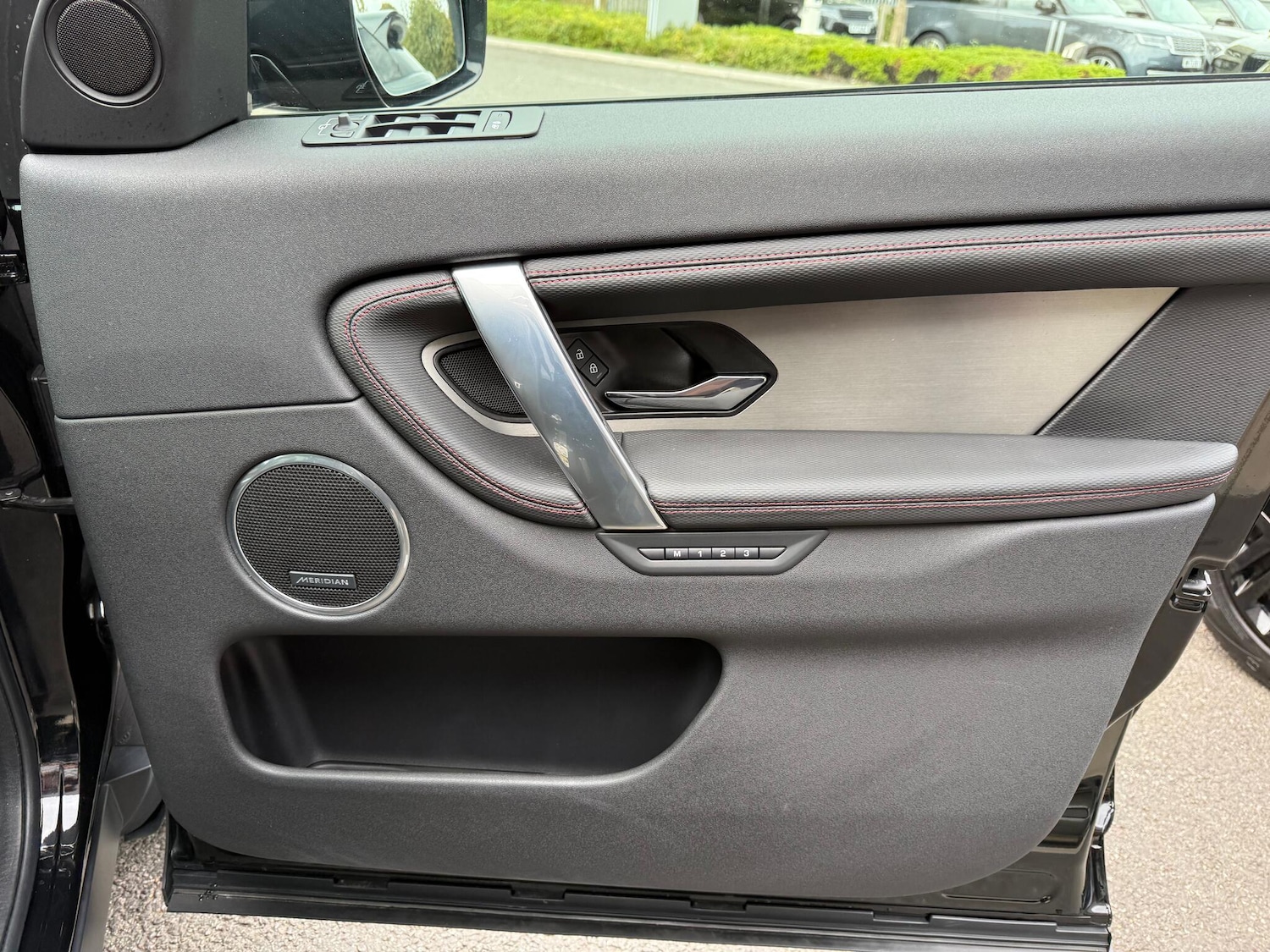 Used Land Rover Discovery Sport 2022 for sale - 76152983: Photo 48