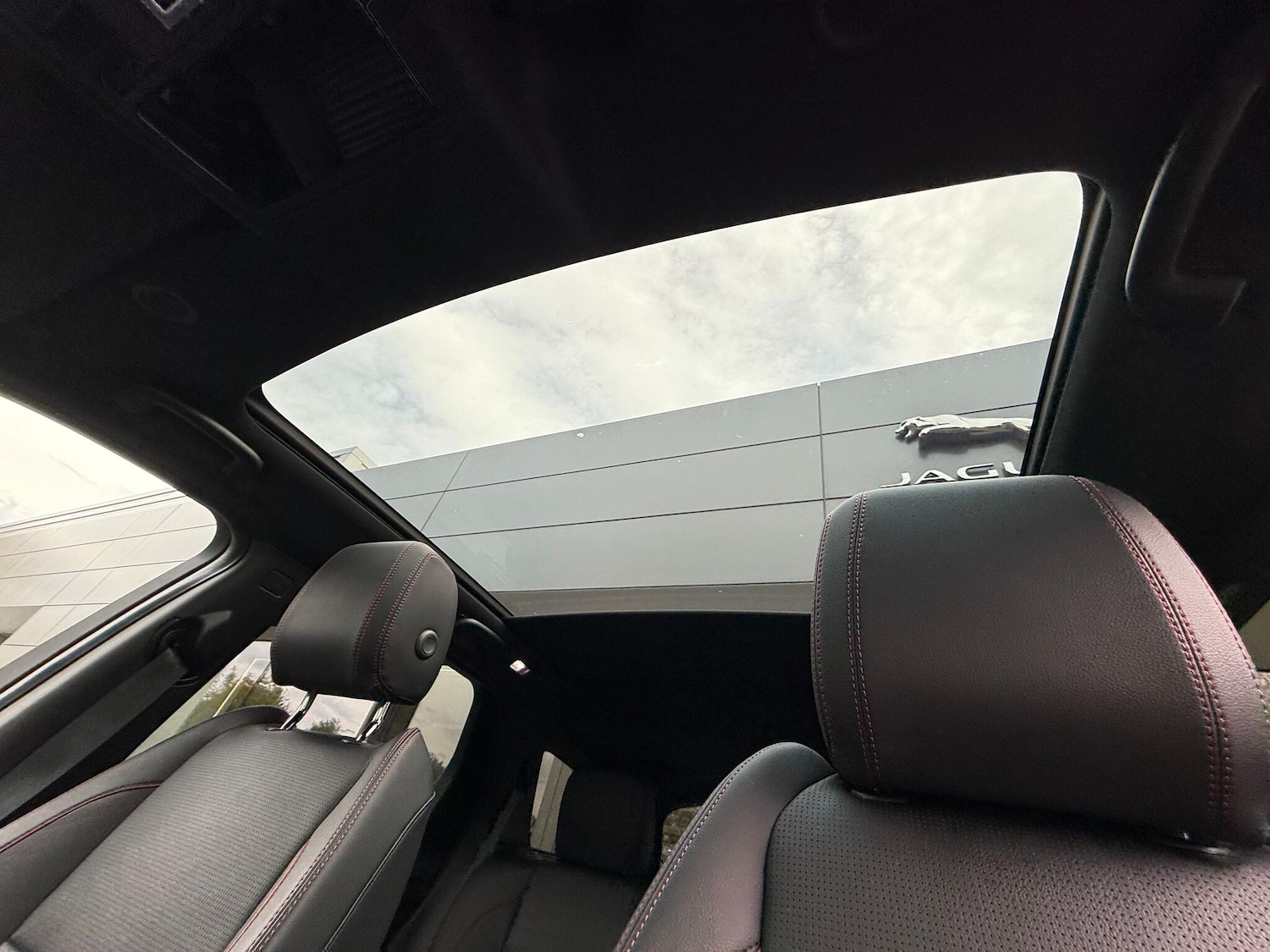 Used Land Rover Discovery Sport 2022 for sale - 76152983: Photo 5