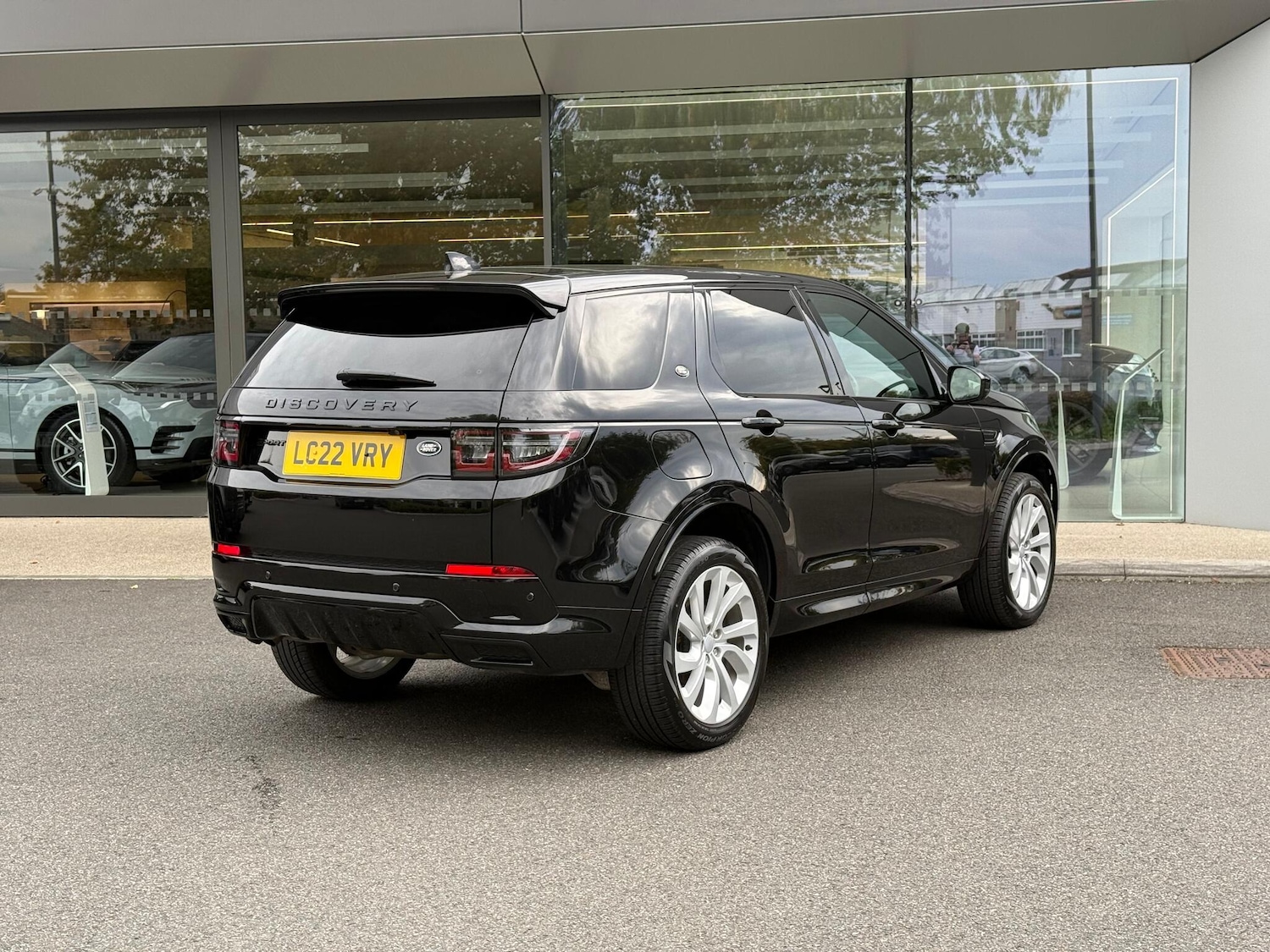 Used Land Rover Discovery Sport 2022 for sale - 76152983: Photo 7