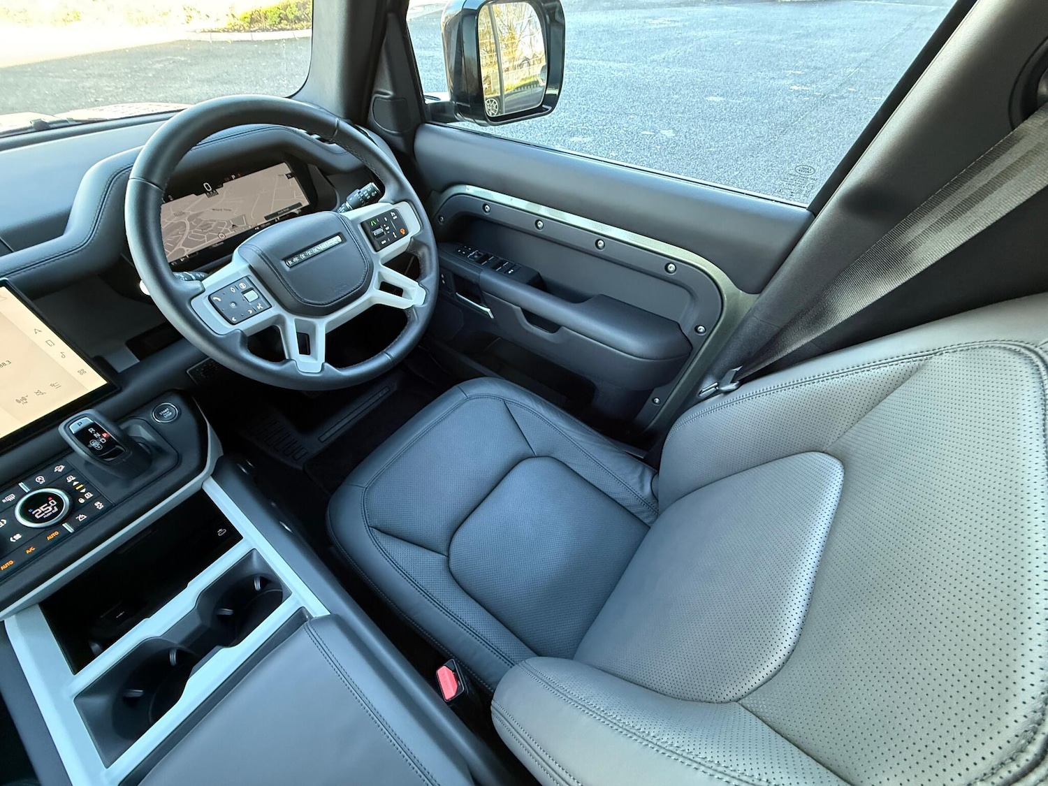 Used Land Rover Defender 110 for sale - 76714190: Photo 13