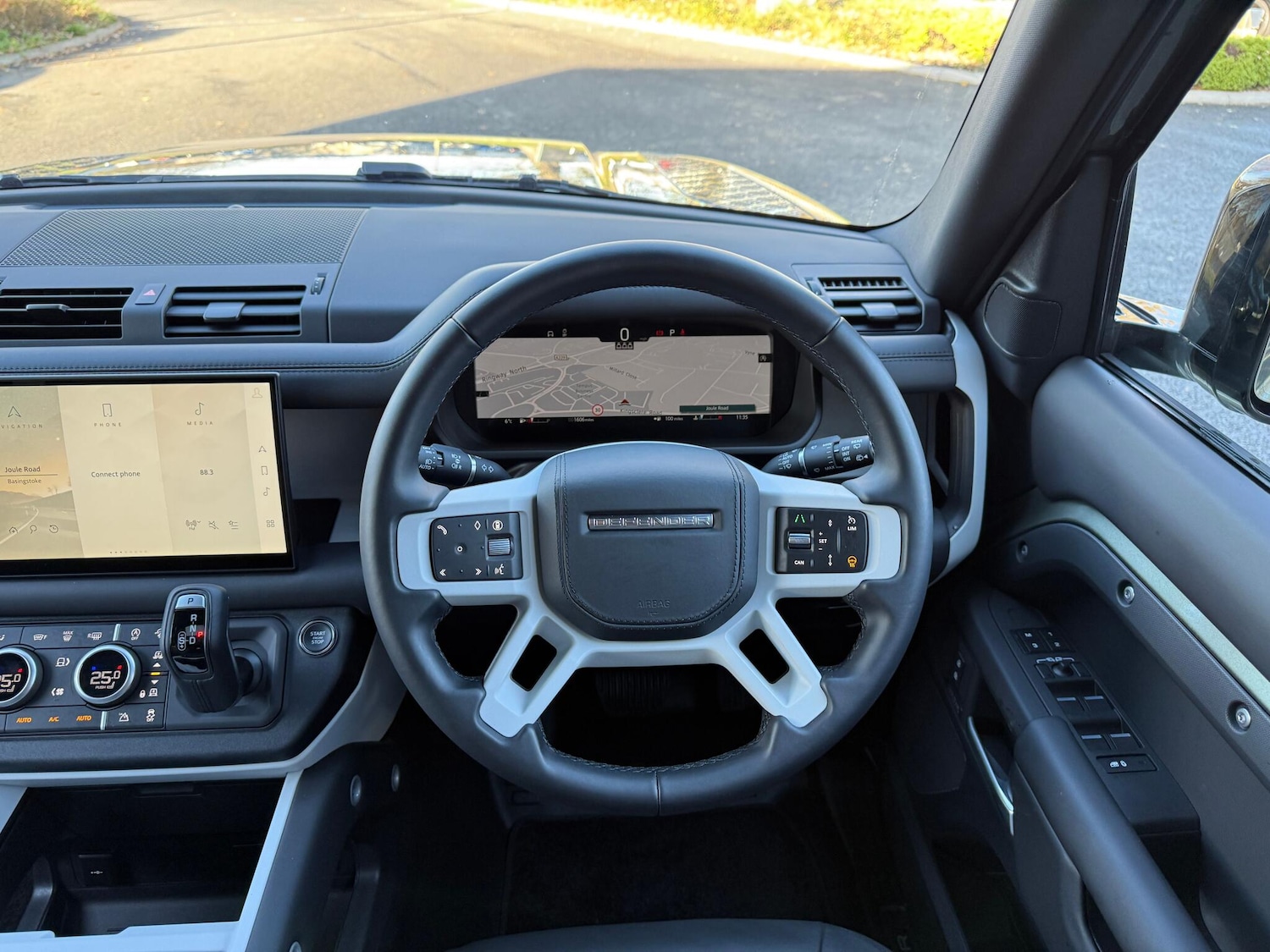 Used Land Rover Defender 110 for sale - 76714190: Photo 14