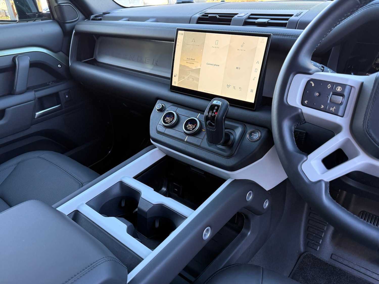 Used Land Rover Defender 110 for sale - 76714190: Photo 19