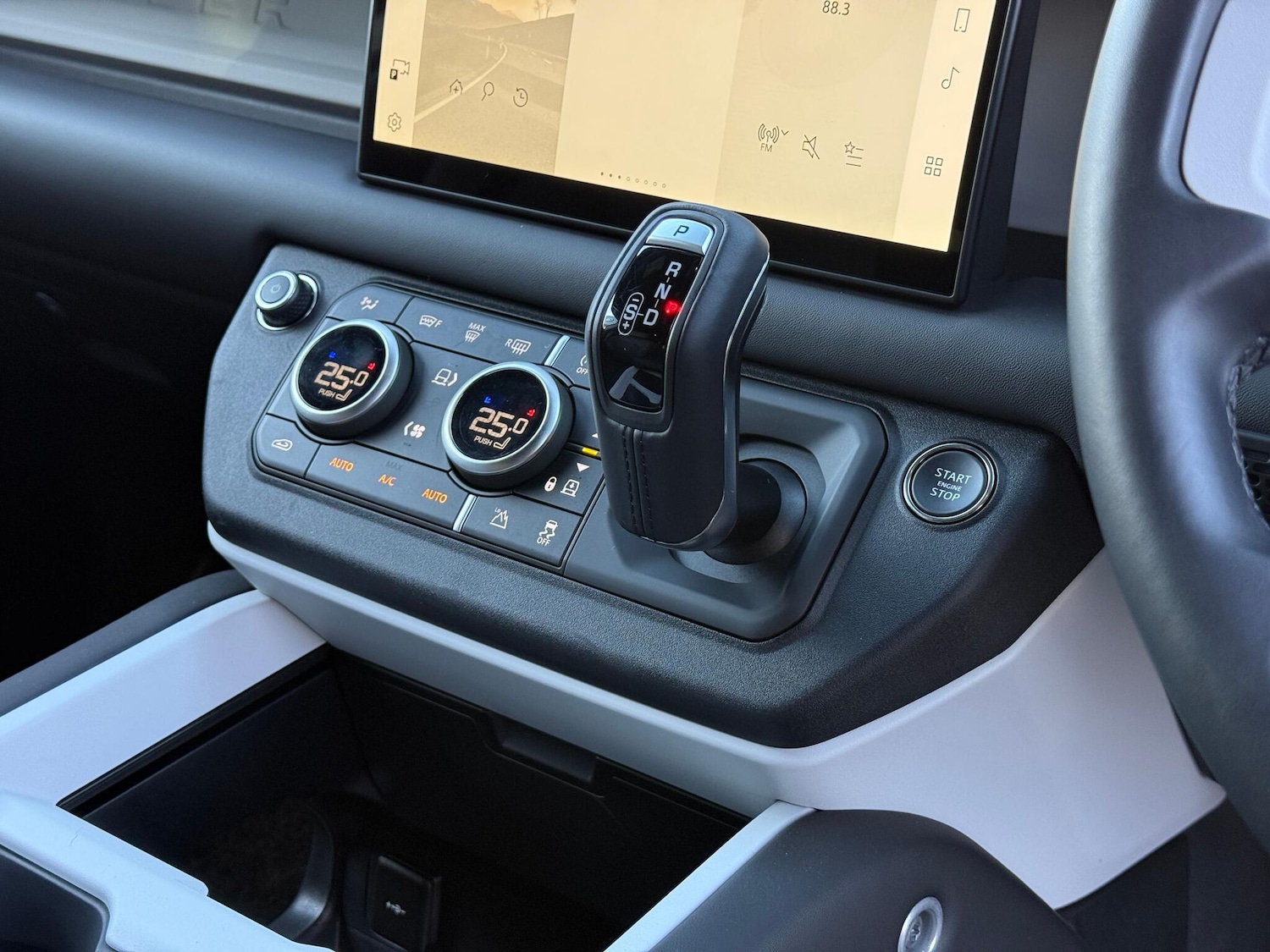 Used Land Rover Defender 110 for sale - 76714190: Photo 20