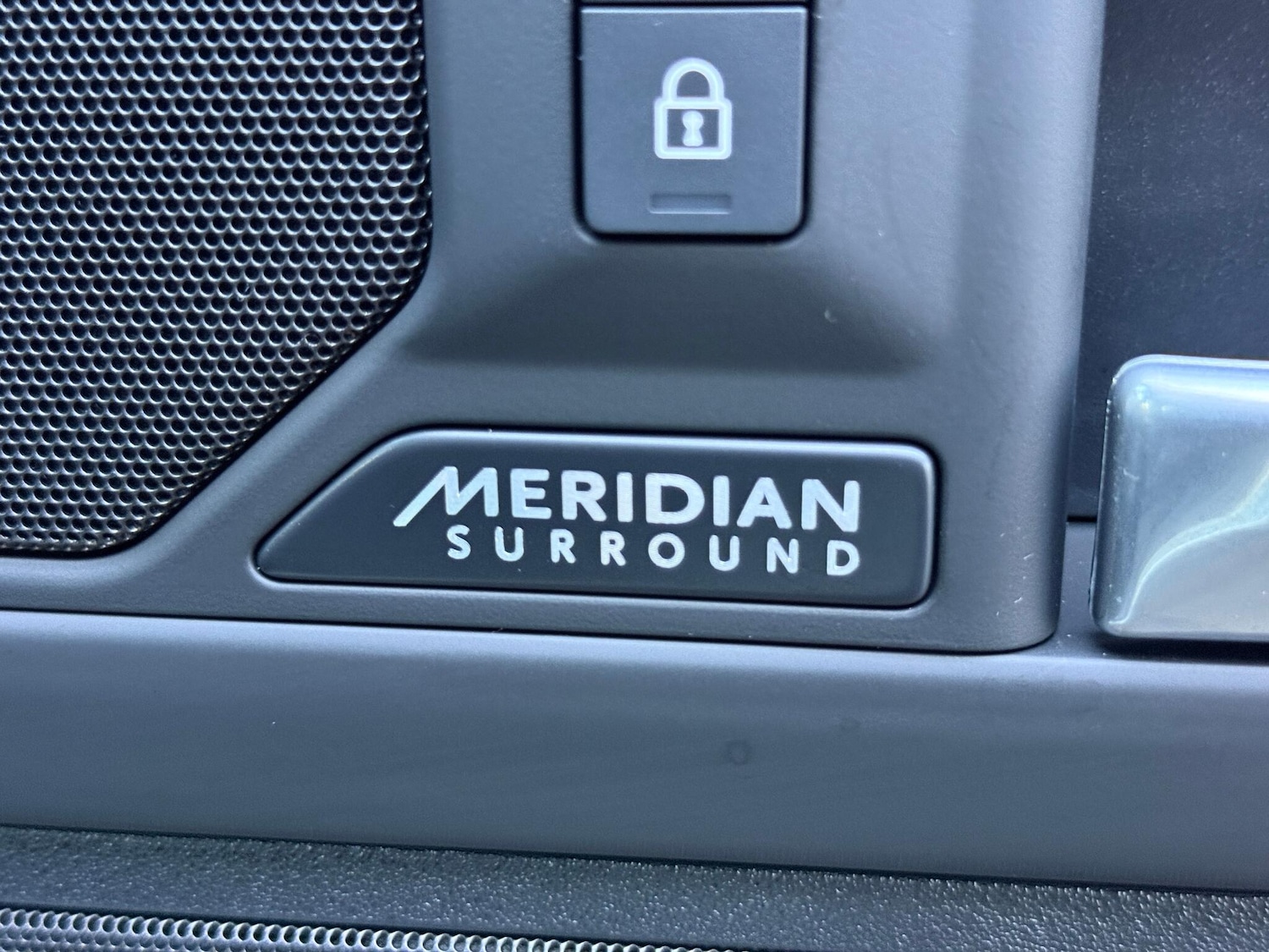 Used Land Rover Defender 110 for sale - 76714190: Photo 21