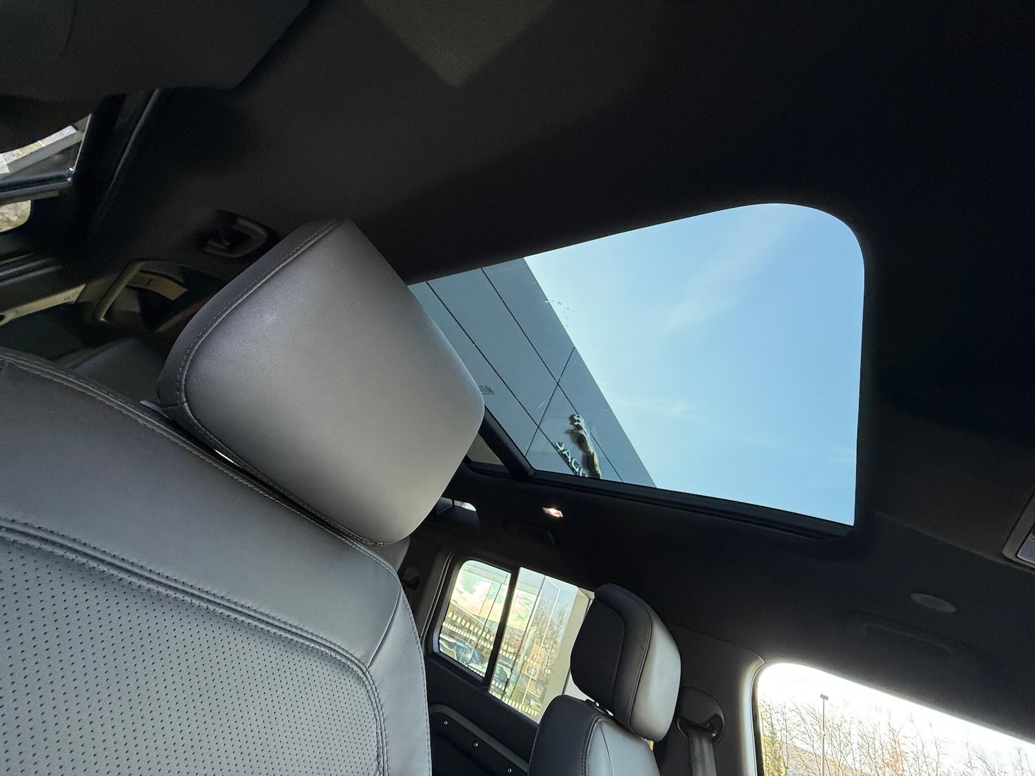 Used Land Rover Defender 110 for sale - 76714190: Photo 35