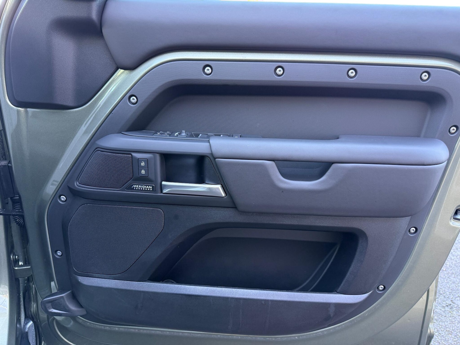 Used Land Rover Defender 110 for sale - 76714190: Photo 52