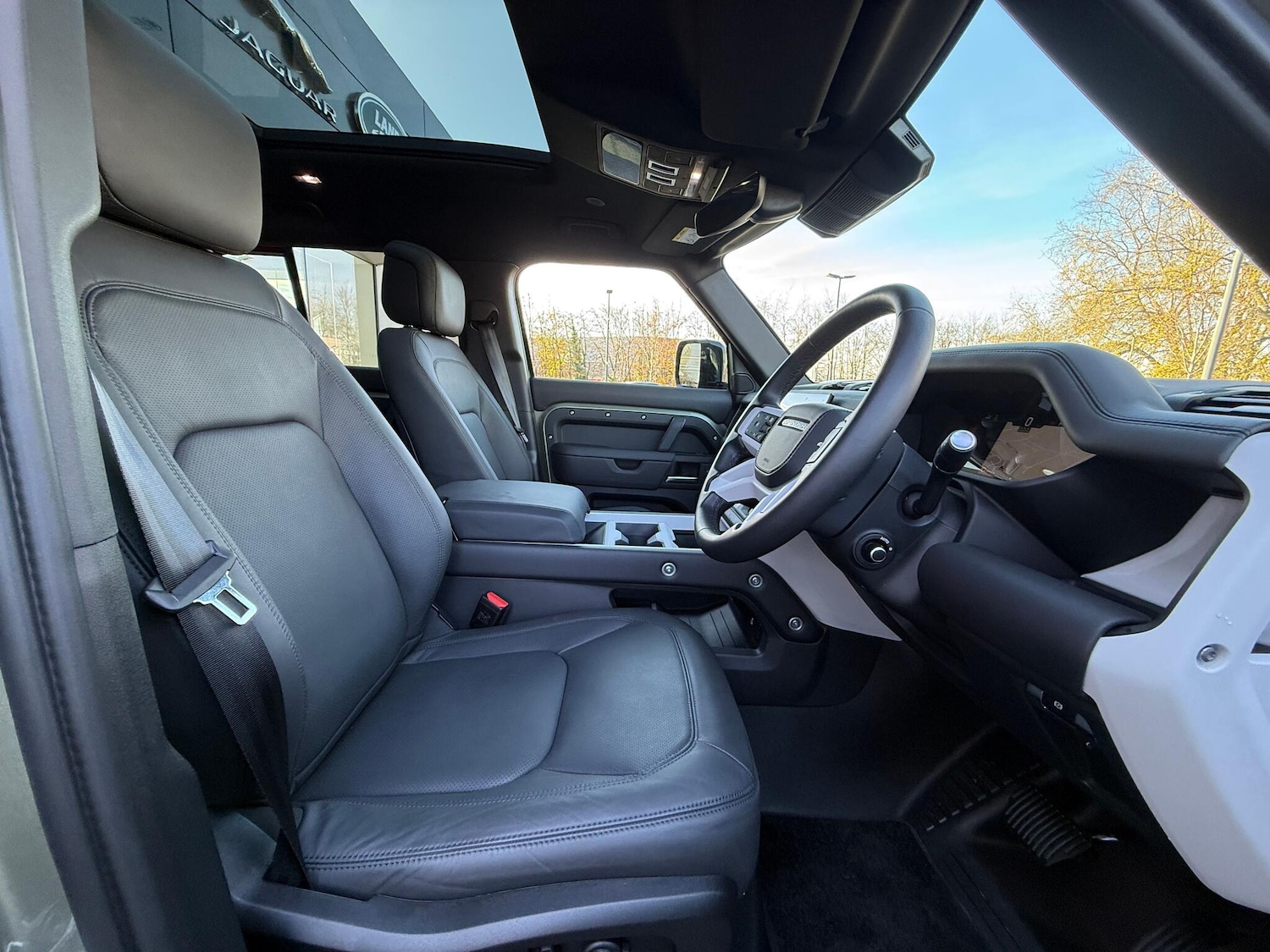 Used Land Rover Defender 110 for sale - 76714190: Photo 9